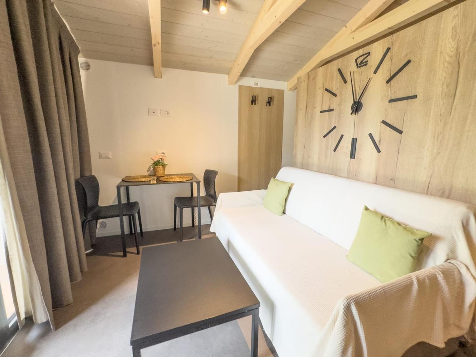 La Cascina Di Carlotta 1846 Agriturismo 알바 객실 사진